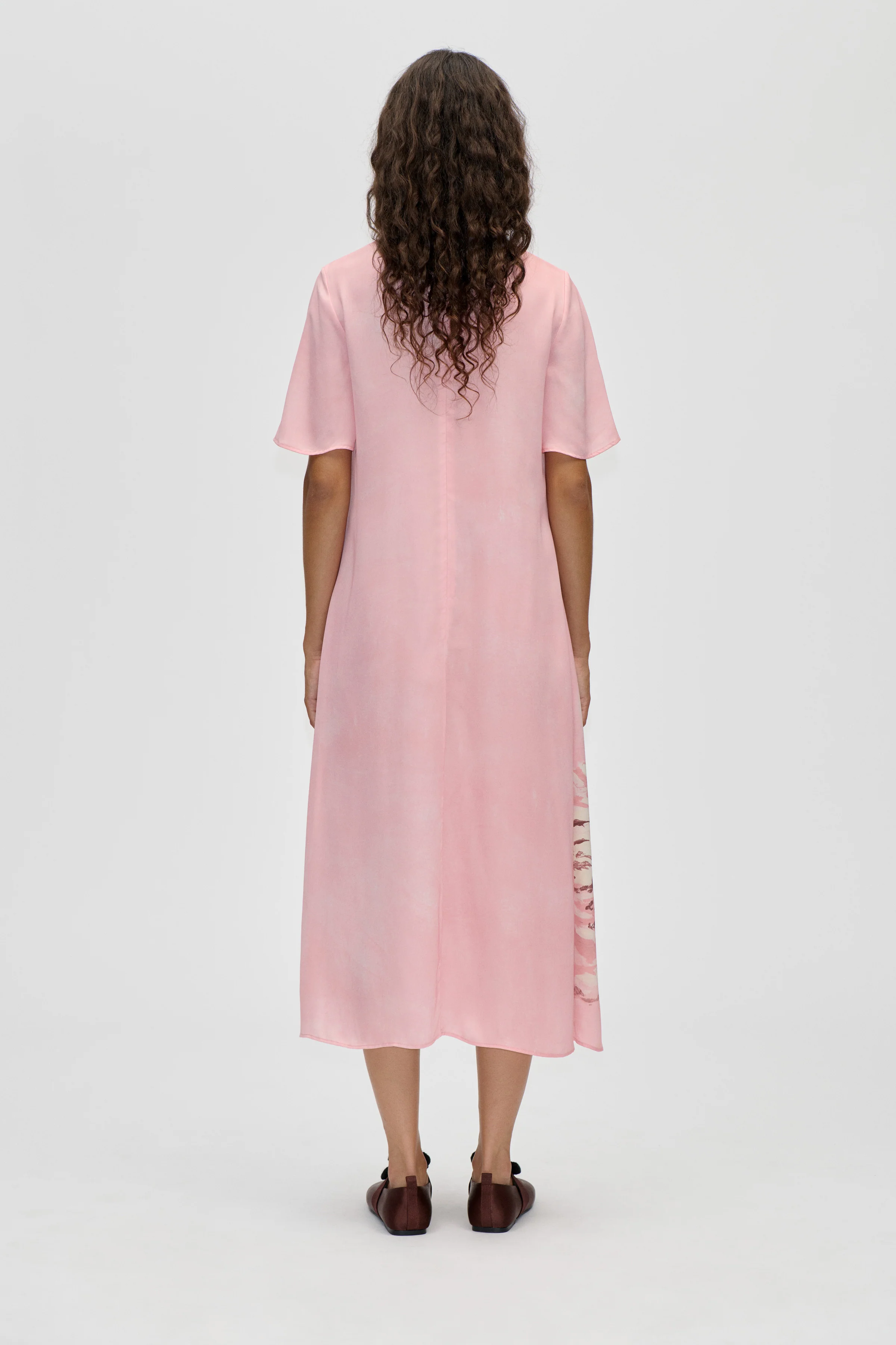 Short Sleeve Midi Dress - Swans - Image 2